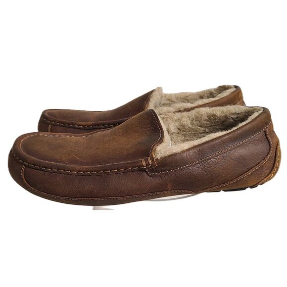 UGG Ascot Leather Slippers Plush Wool Sz 11 Loafers Brown Driving Cozy Warm Soft - Picture 1 of 7